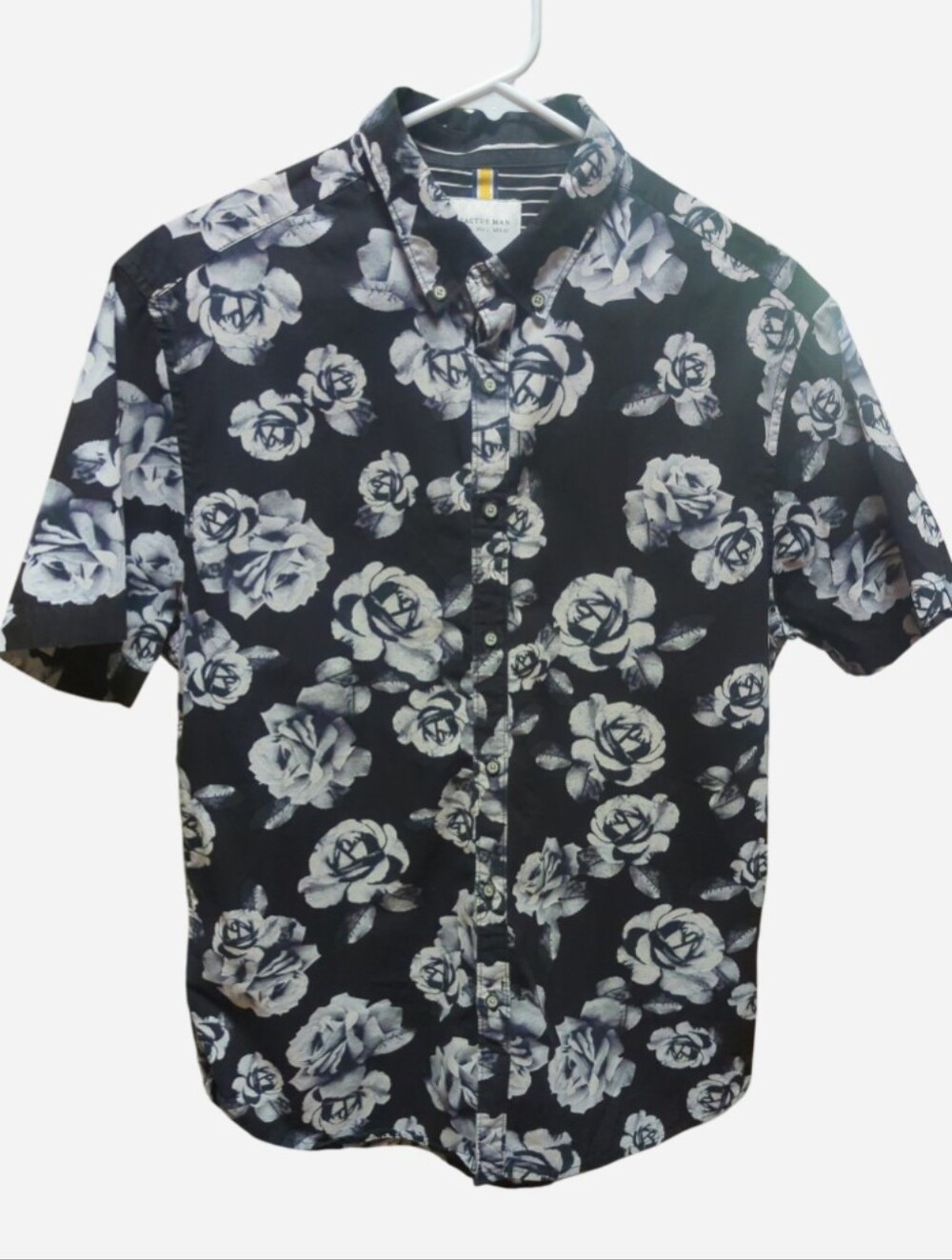 Men's Cactus Man Black Short-Sleeve Floral Button-Down Shirt Sz L